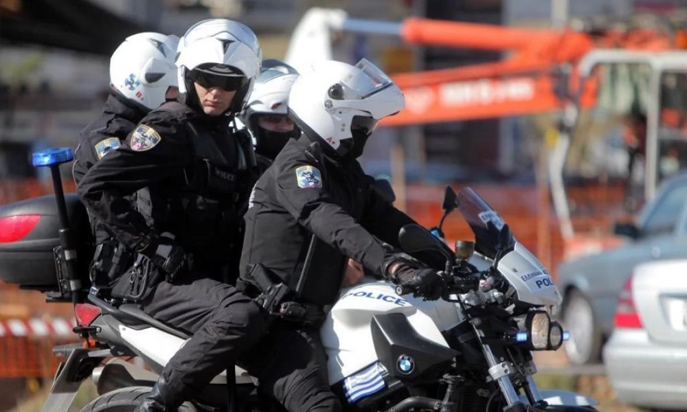 Αστυνομικοί συνέλαβαν 3 Τούρκους με πλαστές ελληνικές ταυτότητες